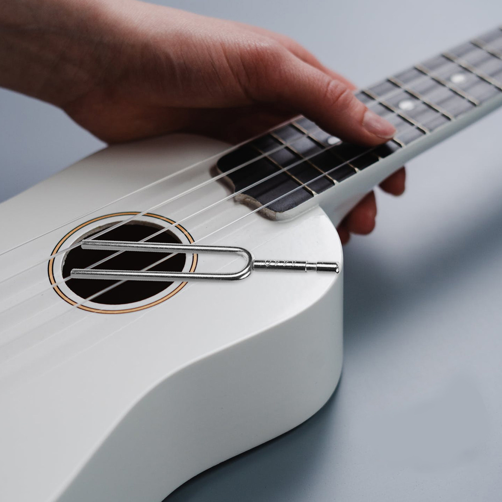 Standard A440 Tuning Fork Meta - Musical Instrument Tuning Guitar Tuner. Standard Guitar Tuning recensione e prezzo