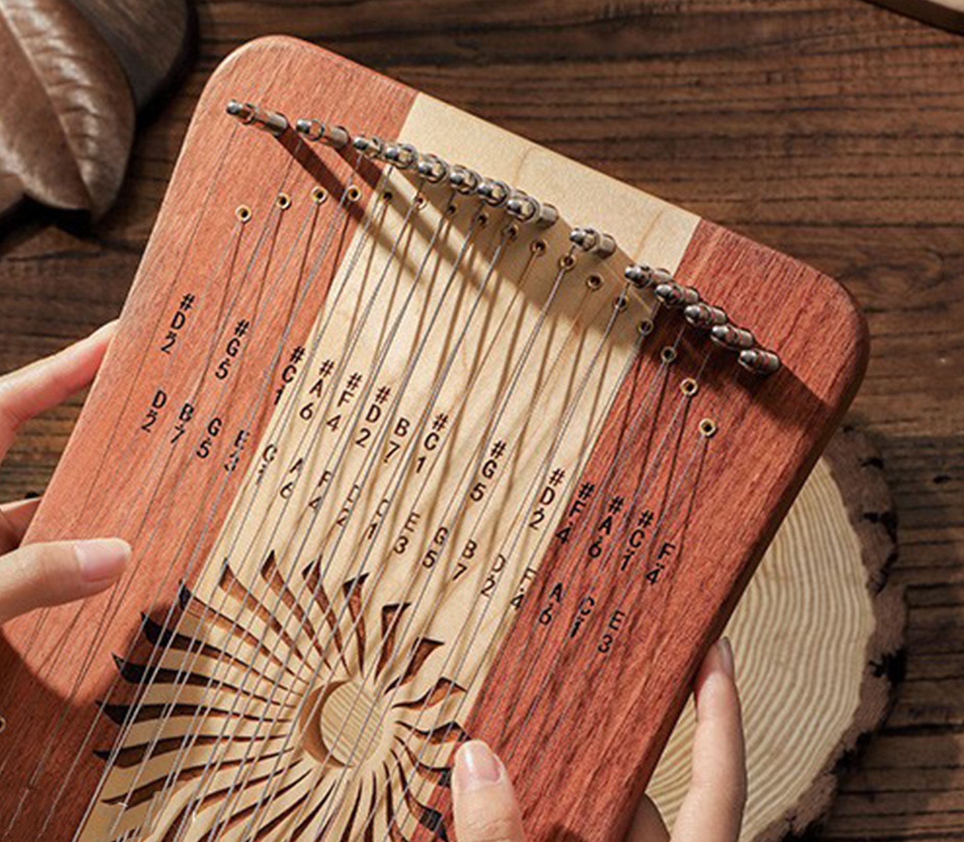 31 Strings Mini Thumb Kalyre 1 - Musical Instrument Lyre recensione e prezzo