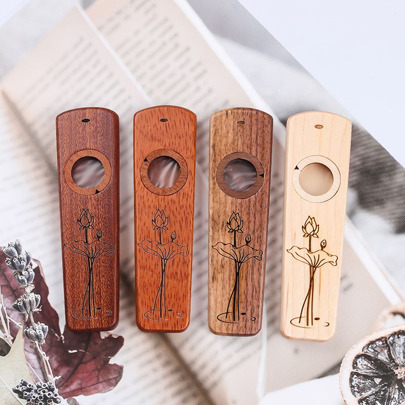 Engraved Wooden Kazoo with Met - Musical Instrument Gif recensione e prezzo